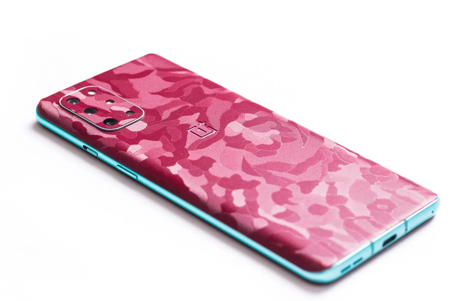Maroon Shape Shift Camo Mobile Skin - Image 2