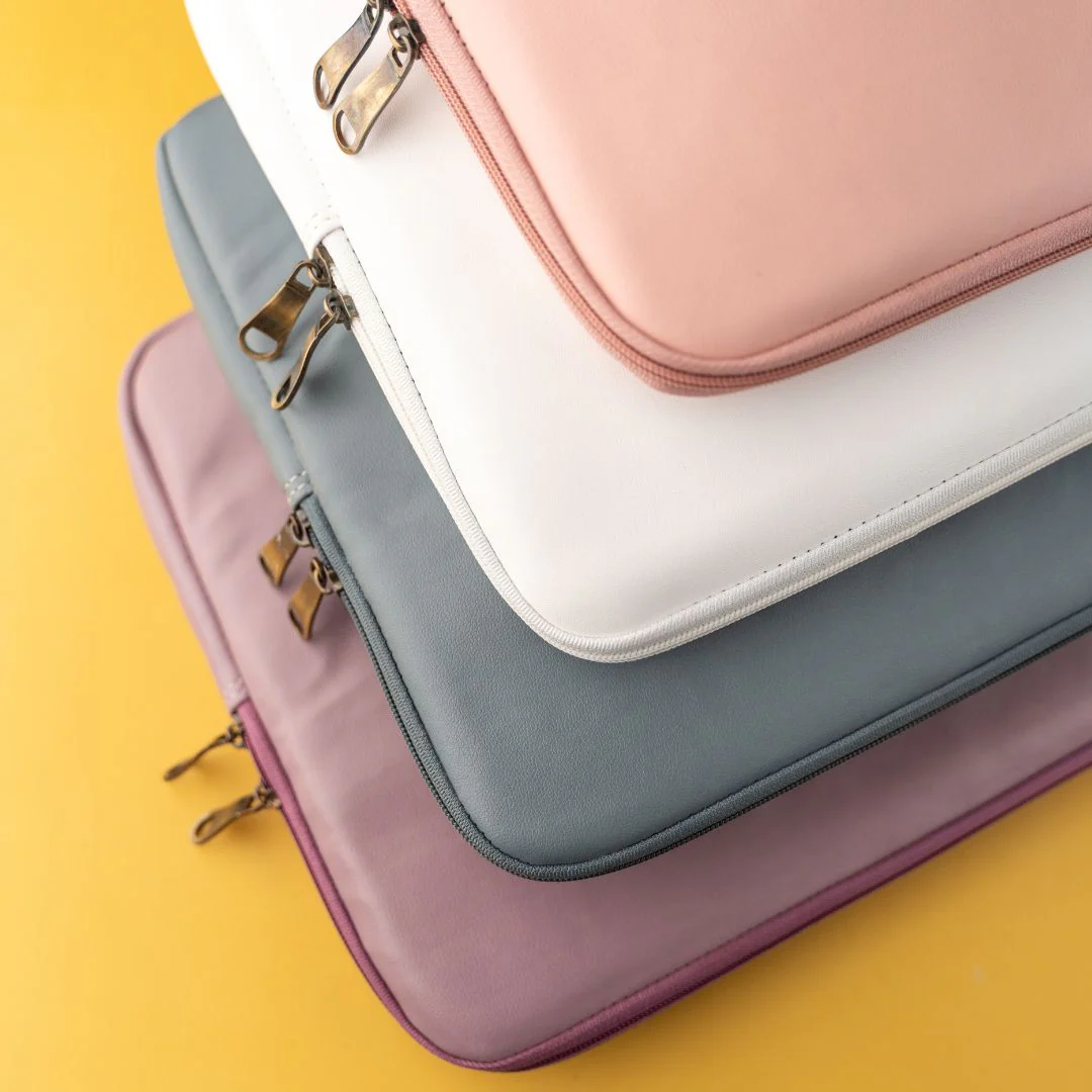 White Leather Laptop Sleeve - Image 2